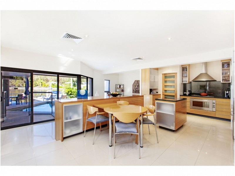 2 Kurrewa Lane, Coomera Waters QLD 4209