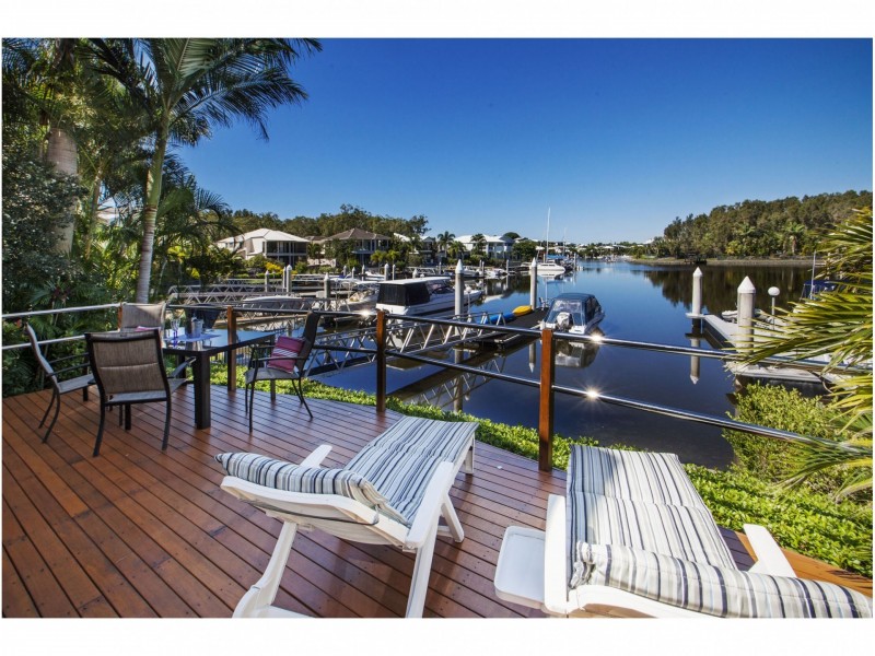 2 Kurrewa Lane, Coomera Waters QLD 4209