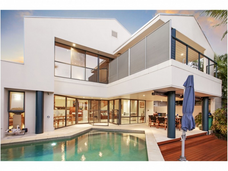 2 Kurrewa Lane, Coomera Waters QLD 4209