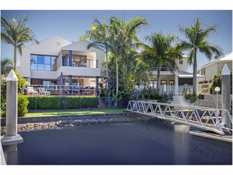 2 Kurrewa Lane, Coomera Waters QLD 4209