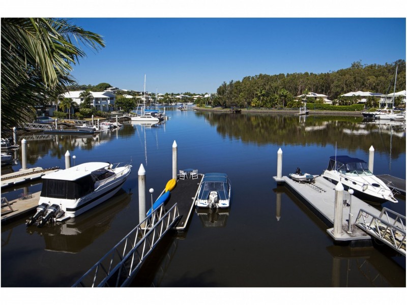 2 Kurrewa Lane, Coomera Waters QLD 4209