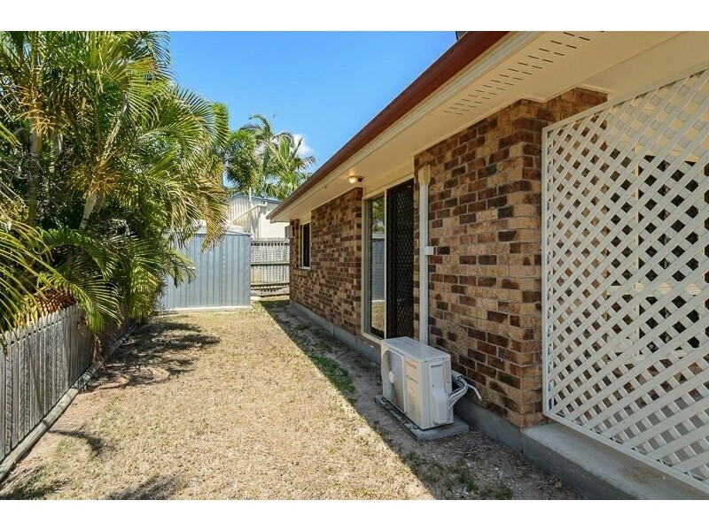 5b Pittsbay cresent, Boyne Island QLD 4680