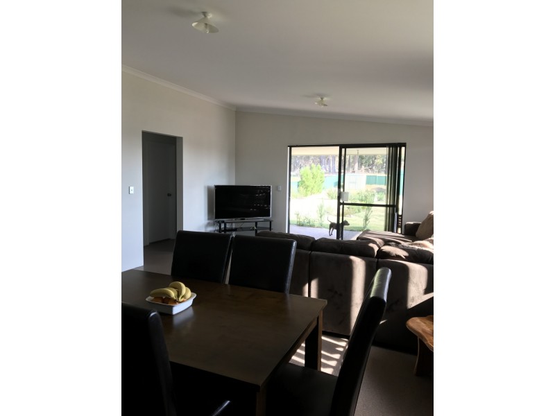 24 Oats View, Donnybrook WA 6239