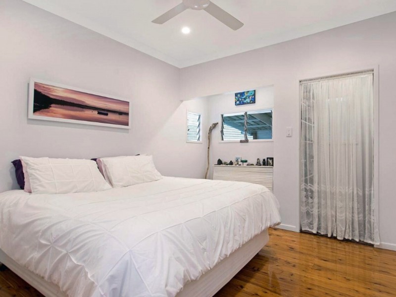 8 Boreen Parade, Boreen Point QLD 4565