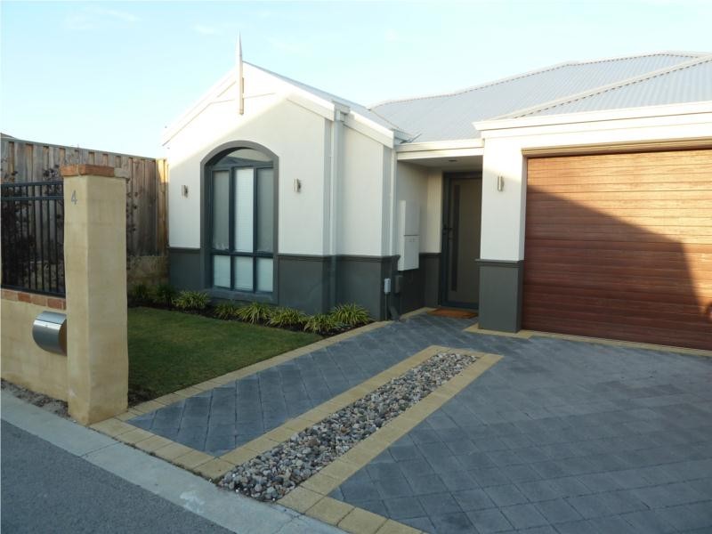 4 Bedourie Pass, Ellenbrook WA 6069