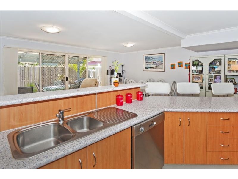 27 215 Creek Road, Mount Gravatt East QLD 4122