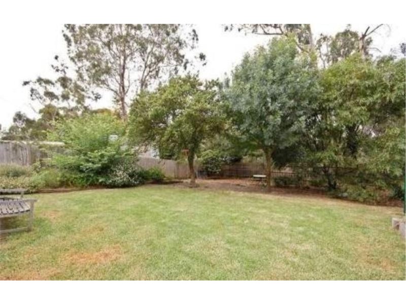 48 Patrick Avenue, Croydon North VIC 3136