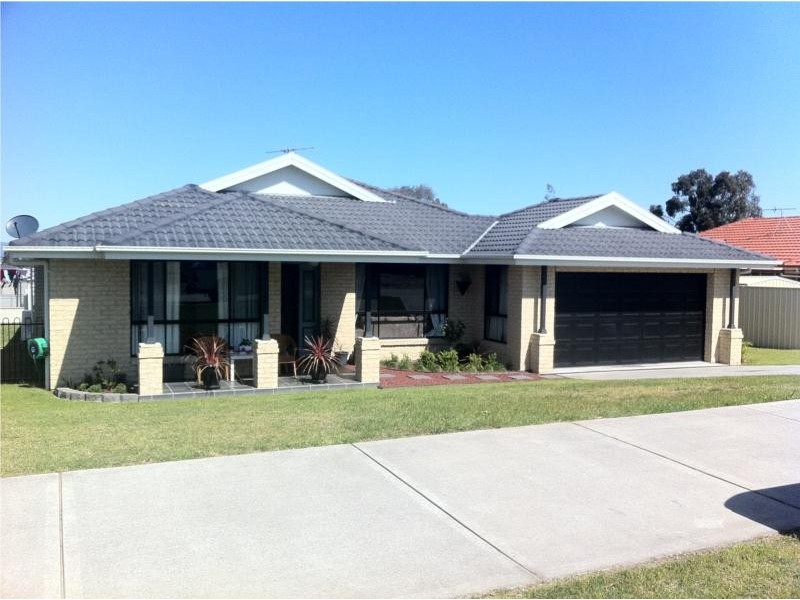 8 Pioneer Road, Singleton NSW 2330