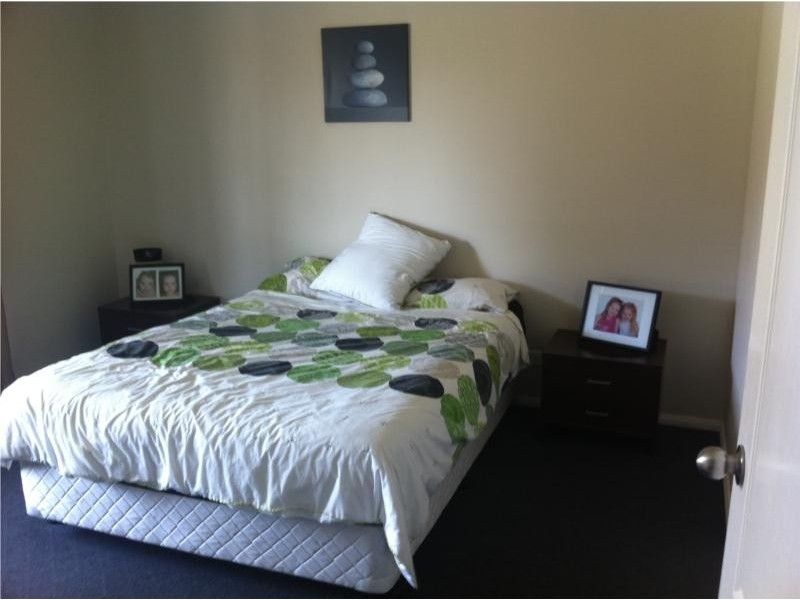 8 Pioneer Road, Singleton NSW 2330