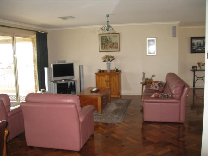 16 Panama Grove, Greenwith SA 5125