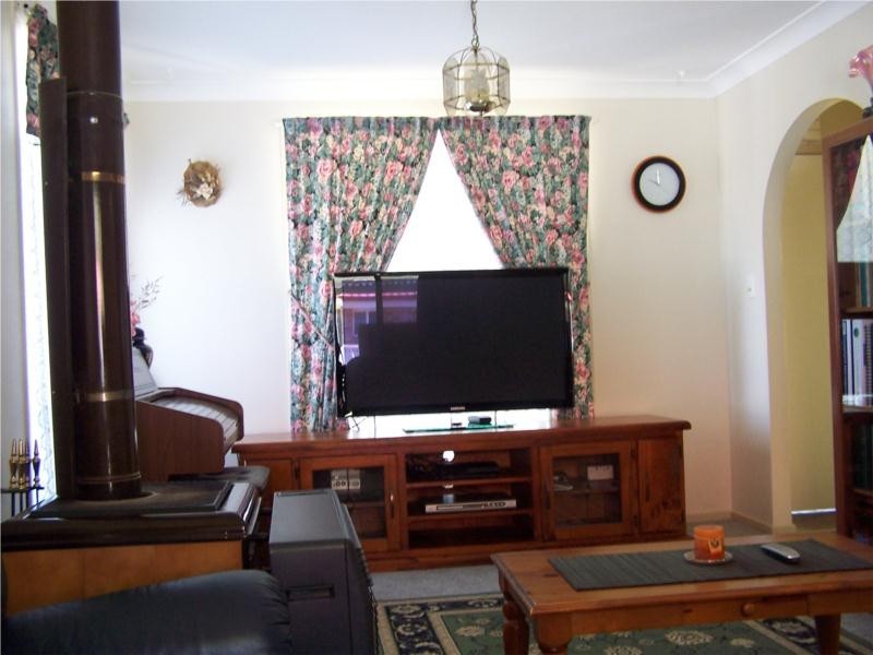 2 Cann Close, Tamworth NSW 2340