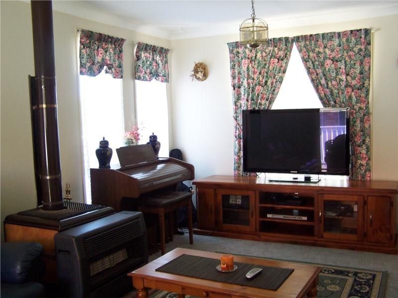 2 Cann Close, Tamworth NSW 2340