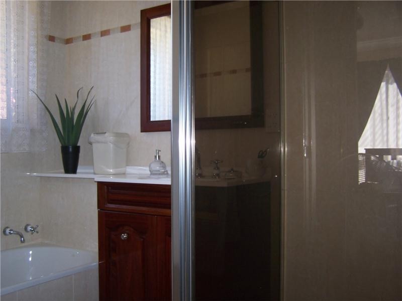 2 Cann Close, Tamworth NSW 2340