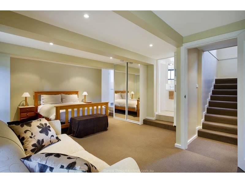 61 OLIVER STREET, Freshwater NSW 2096