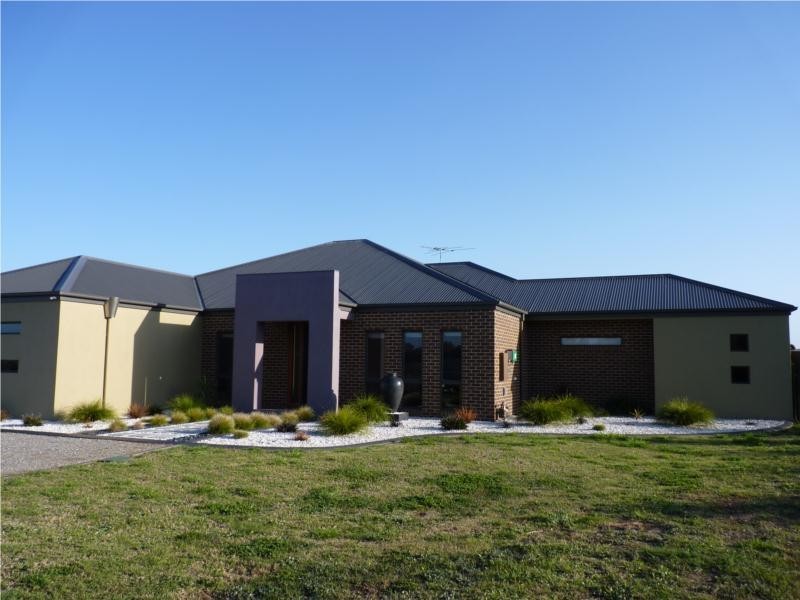 28 Vaughan Road, Thurgoona NSW 2640