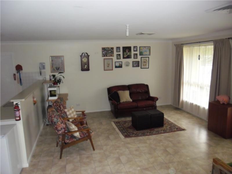 7 Blacks Road, Paxton NSW 2325
