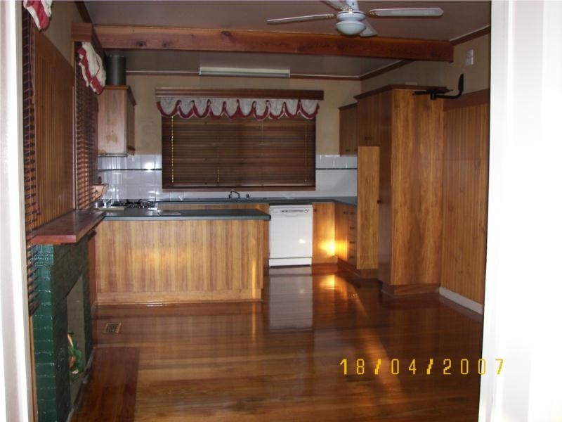 13 Loch Park Road, Traralgon VIC 3844