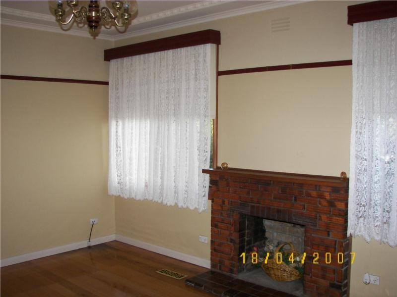 13 Loch Park Road, Traralgon VIC 3844