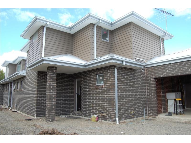 2/12 Gunnedah street, Sunshine VIC 3020