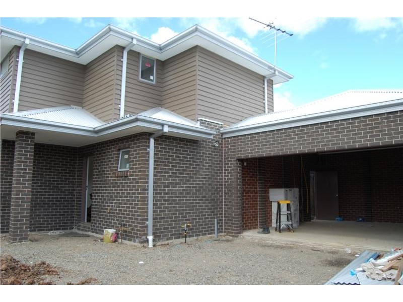 2/12 Gunnedah street, Sunshine VIC 3020