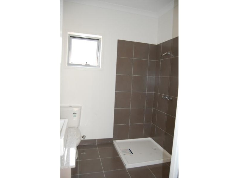 2/12 Gunnedah street, Sunshine VIC 3020