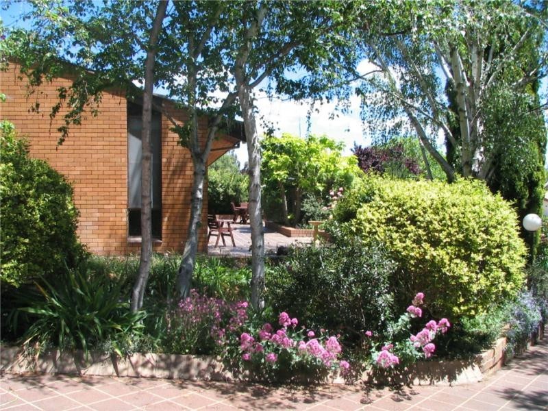 40 Gowrie Walk, Bathurst NSW 2795