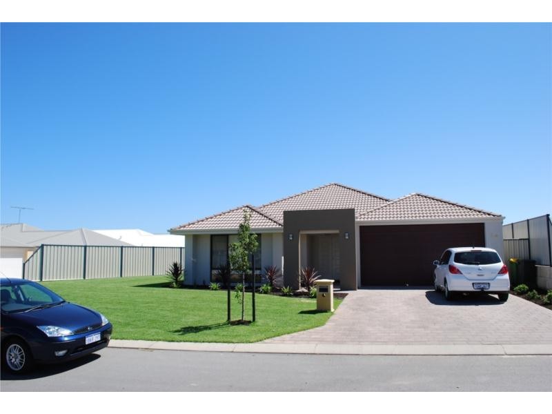 28 Scottsdale Turn, Meadow Springs WA 6210