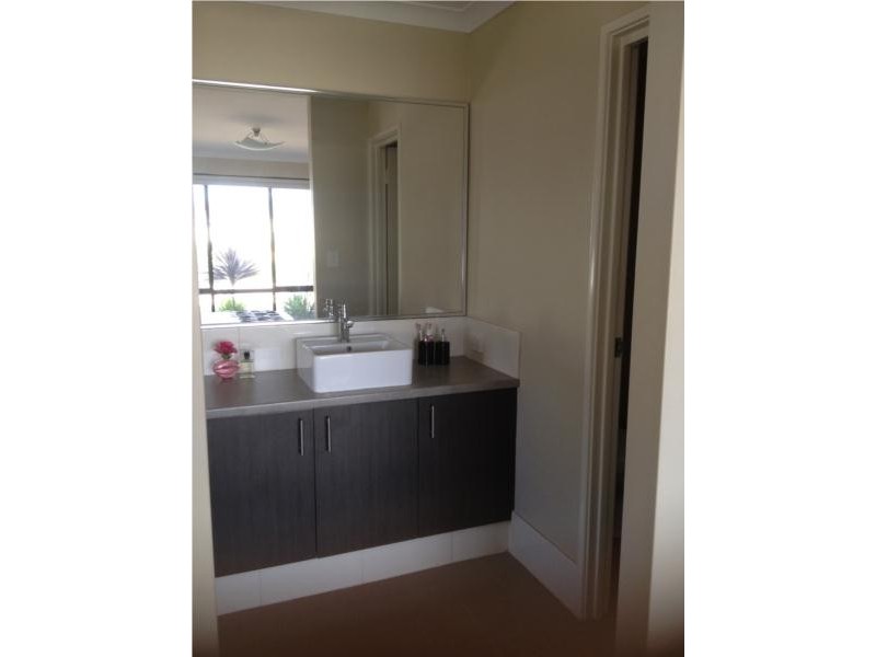 28 Scottsdale Turn, Meadow Springs WA 6210