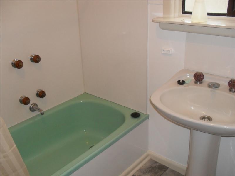 19 Warburton Street, Beaufort VIC 3373