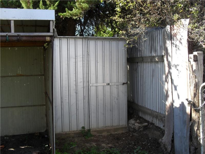 19 Warburton Street, Beaufort VIC 3373