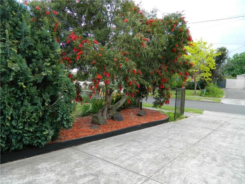 8 Jackson Street, South Morang VIC 3752