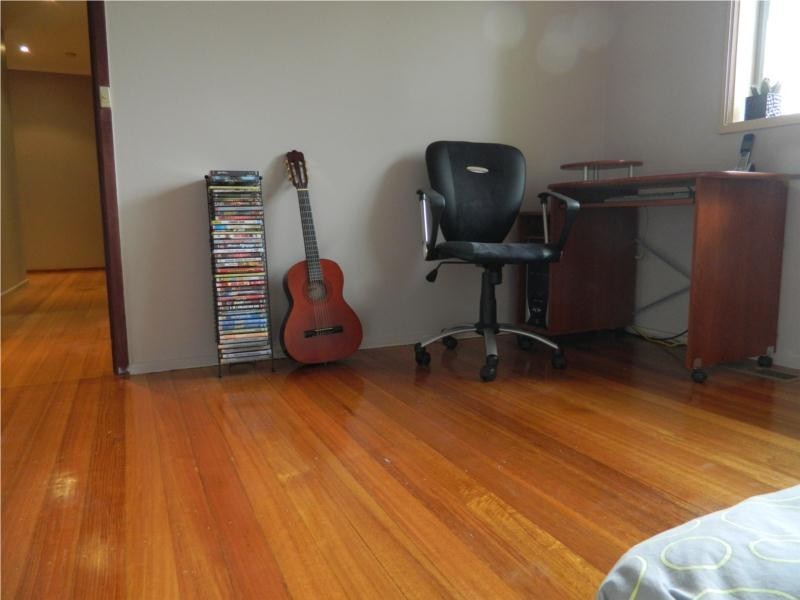 8 Jackson Street, South Morang VIC 3752