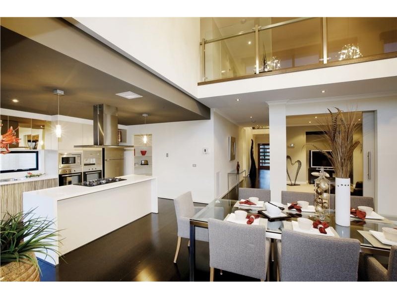 170 HAZEL GLEN DRIVE, Doreen VIC 3754