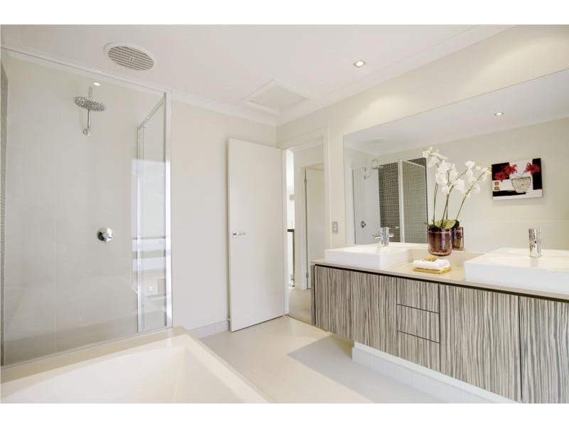 170 HAZEL GLEN DRIVE, Doreen VIC 3754