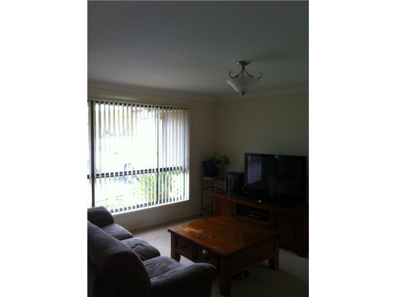 33 Explorers Way, Lake Cathie NSW 2445