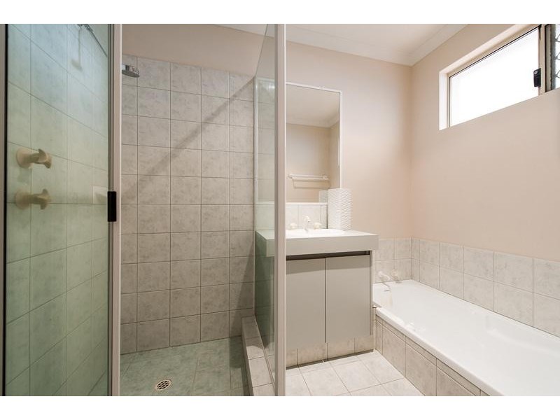 3/11-13 Pearl Road, Cloverdale WA 6105