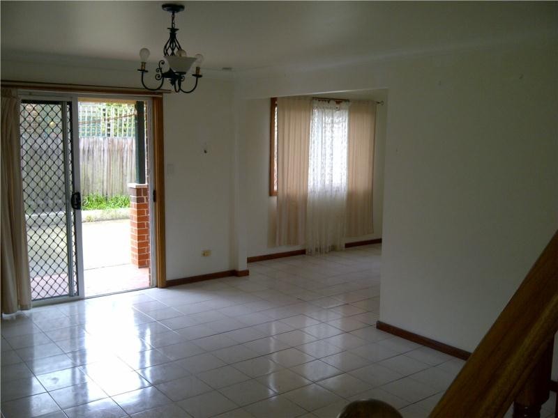 152 Hillcrest Ave, Greenacre NSW 2190