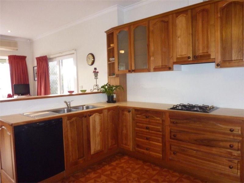 43 Cairnes Crescent, Malvern East VIC 3145