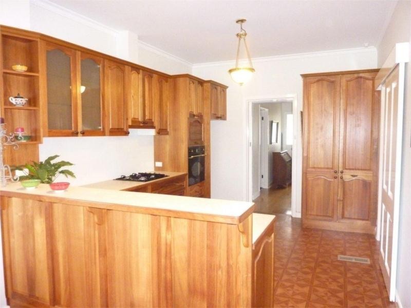 43 Cairnes Crescent, Malvern East VIC 3145