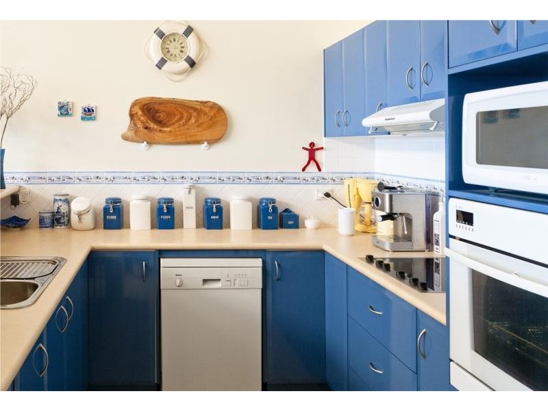 2/16 Kuppa Avenue, Malua Bay NSW 2536