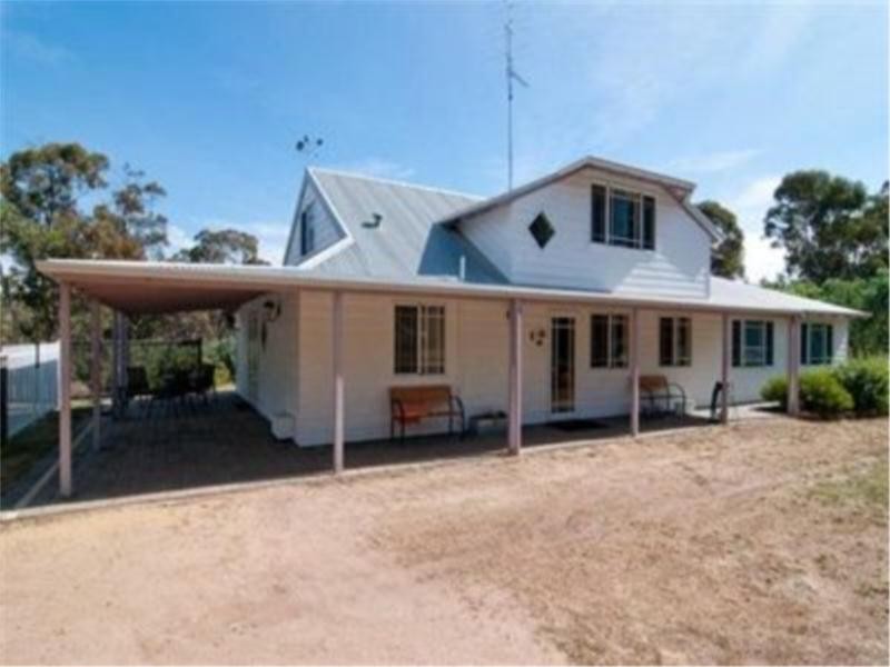 196 Tamma Road, Bakers Hill WA 6562