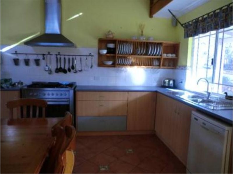 196 Tamma Road, Bakers Hill WA 6562