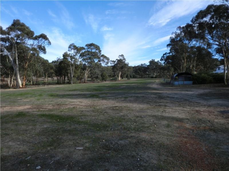 196 Tamma Road, Bakers Hill WA 6562