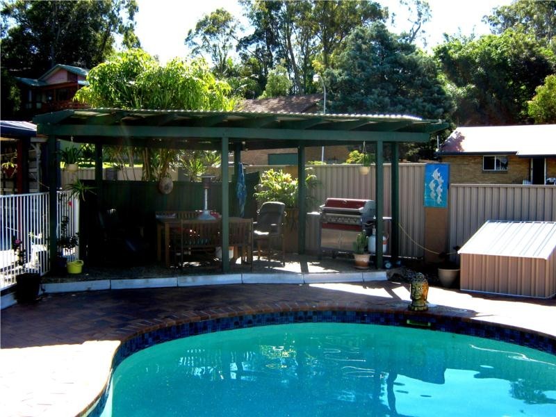 12 Mataranka Drive, Worongary QLD 4213