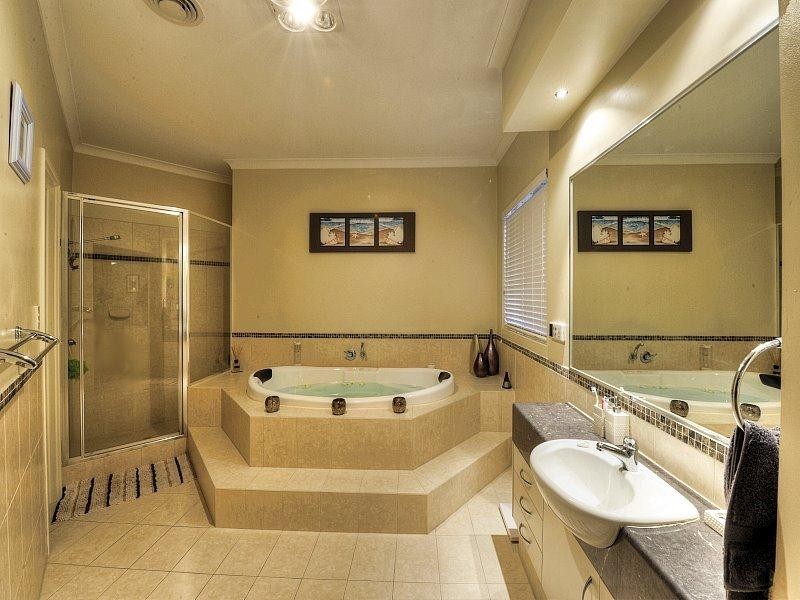 19 Armstrong Street, Halls Head WA 6210