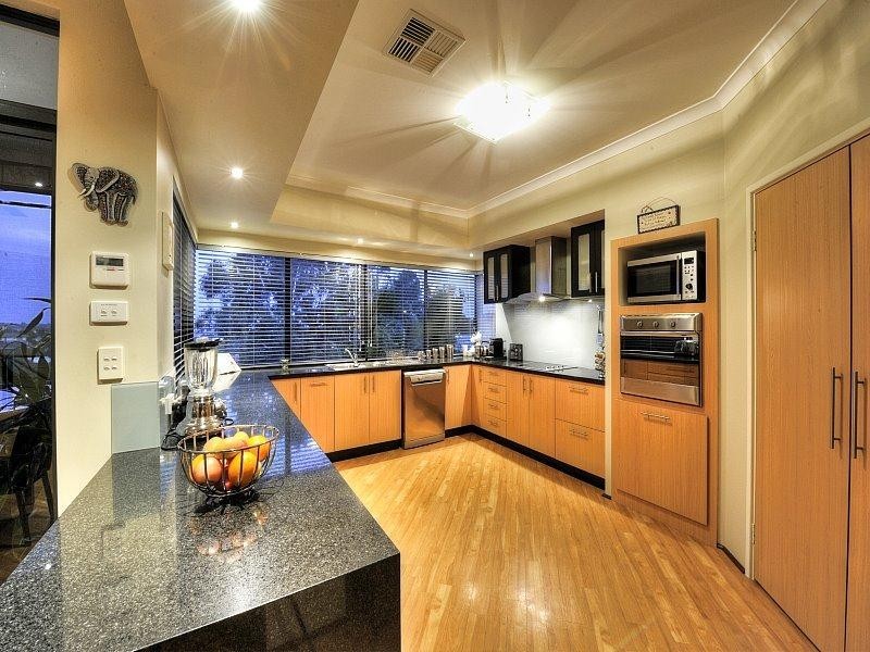 19 Armstrong Street, Halls Head WA 6210