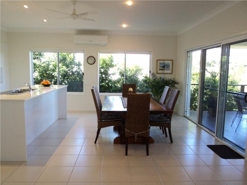 8 Barrington Street, Upper Coomera QLD 4209