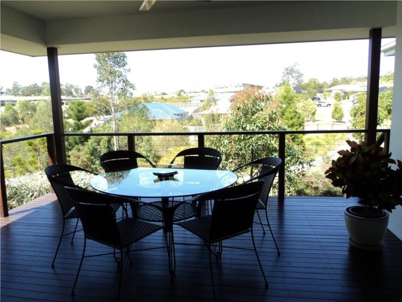 8 Barrington Street, Upper Coomera QLD 4209