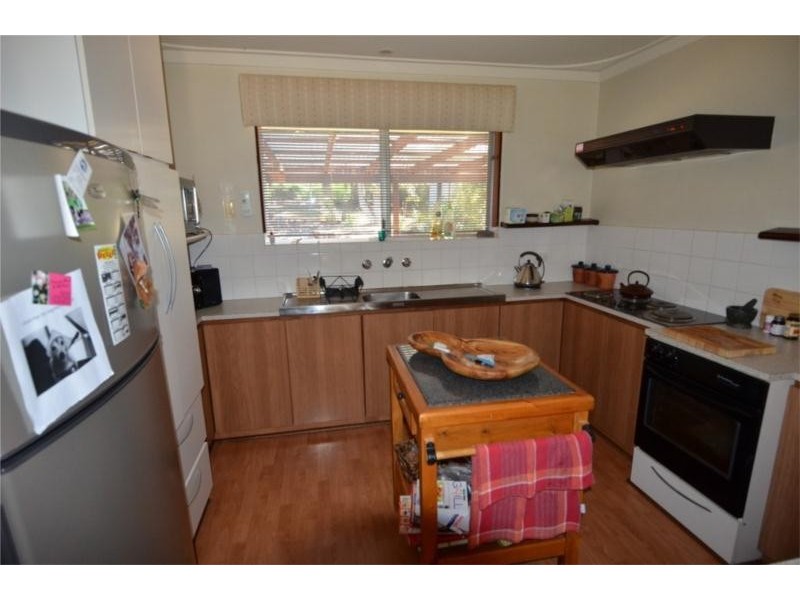 30 Lawnbrook Rd, Bickley WA 6076