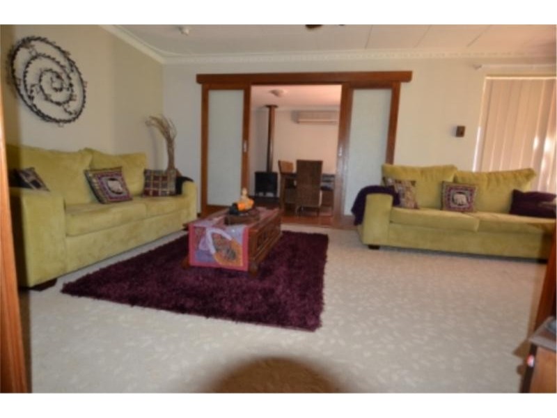 30 Lawnbrook Rd, Bickley WA 6076